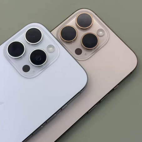 6.9英寸苹果iPhone 16 Pro Max手机，256GB/512GB，原装美版，5G，iOS 18，超视网膜XDR OLED屏幕智能手机